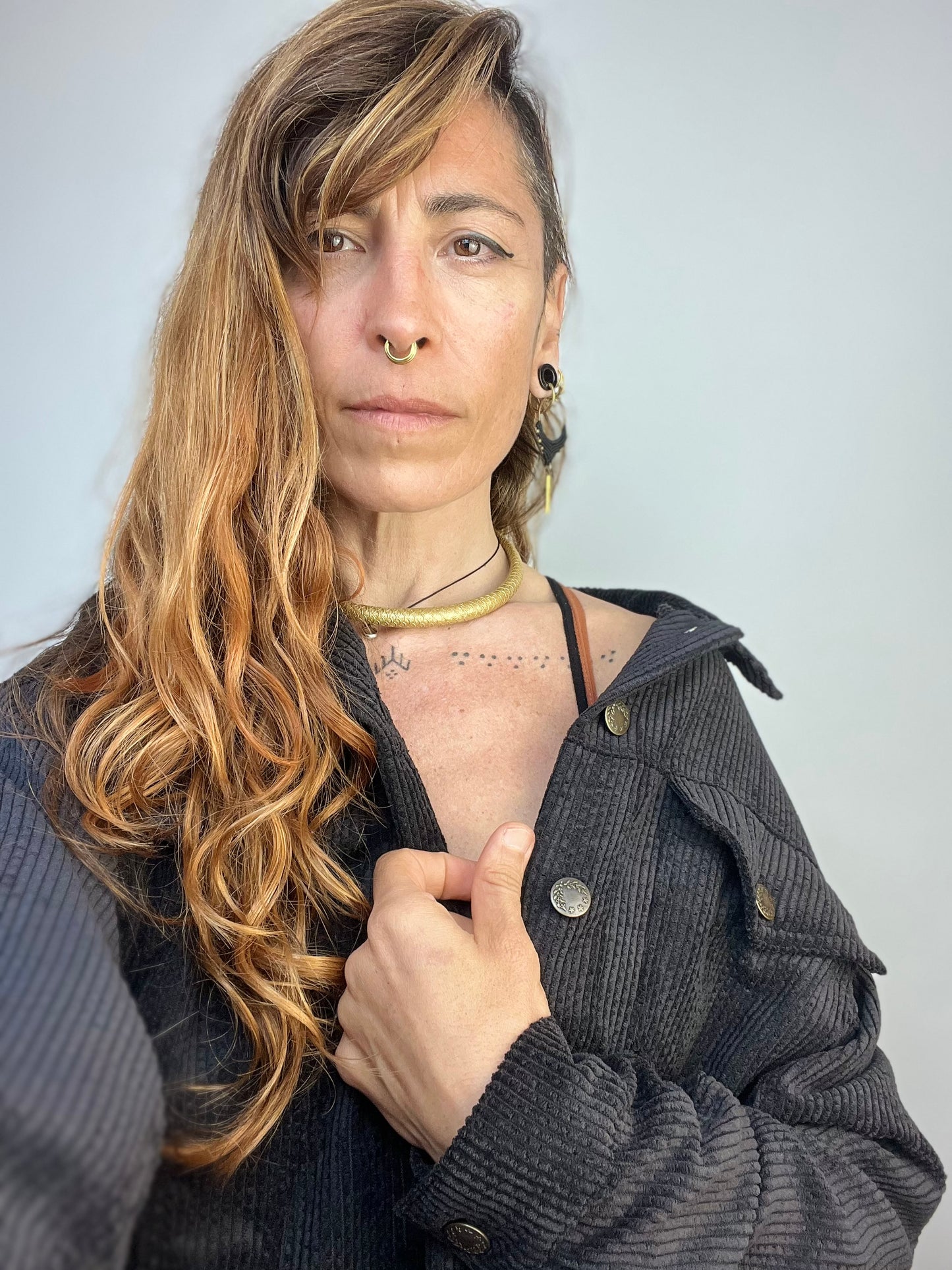 Chaqueta negra pana (customizable)