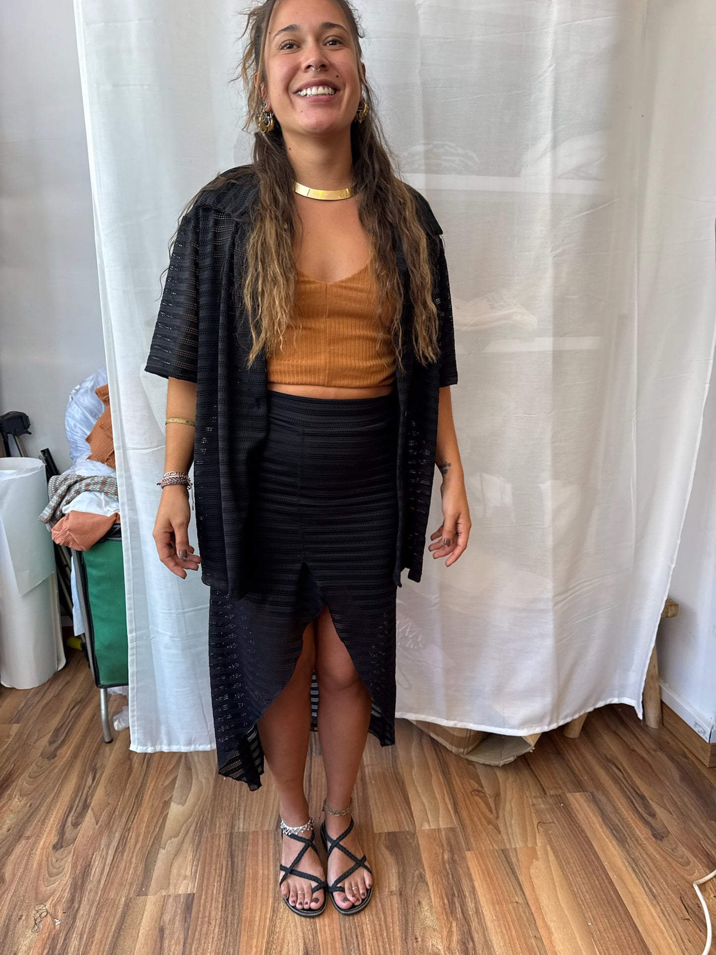 Falda diosa Negra calada
