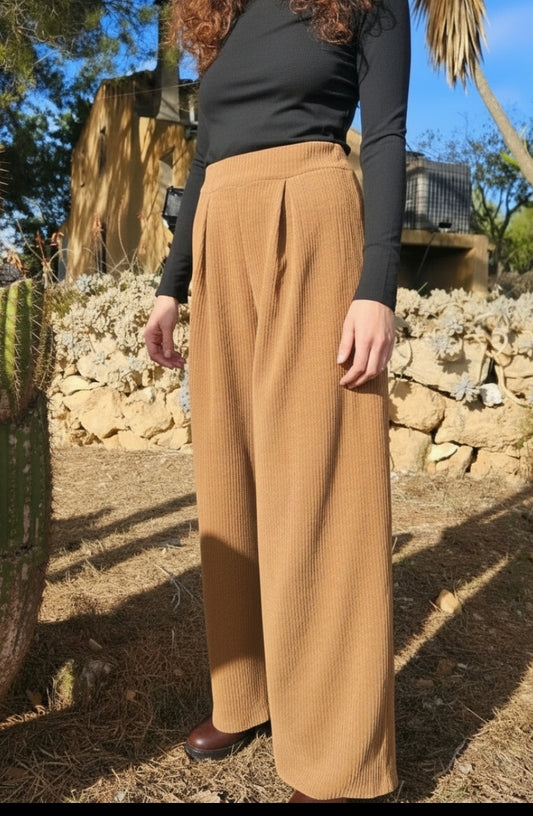 Pantalón de pana camel