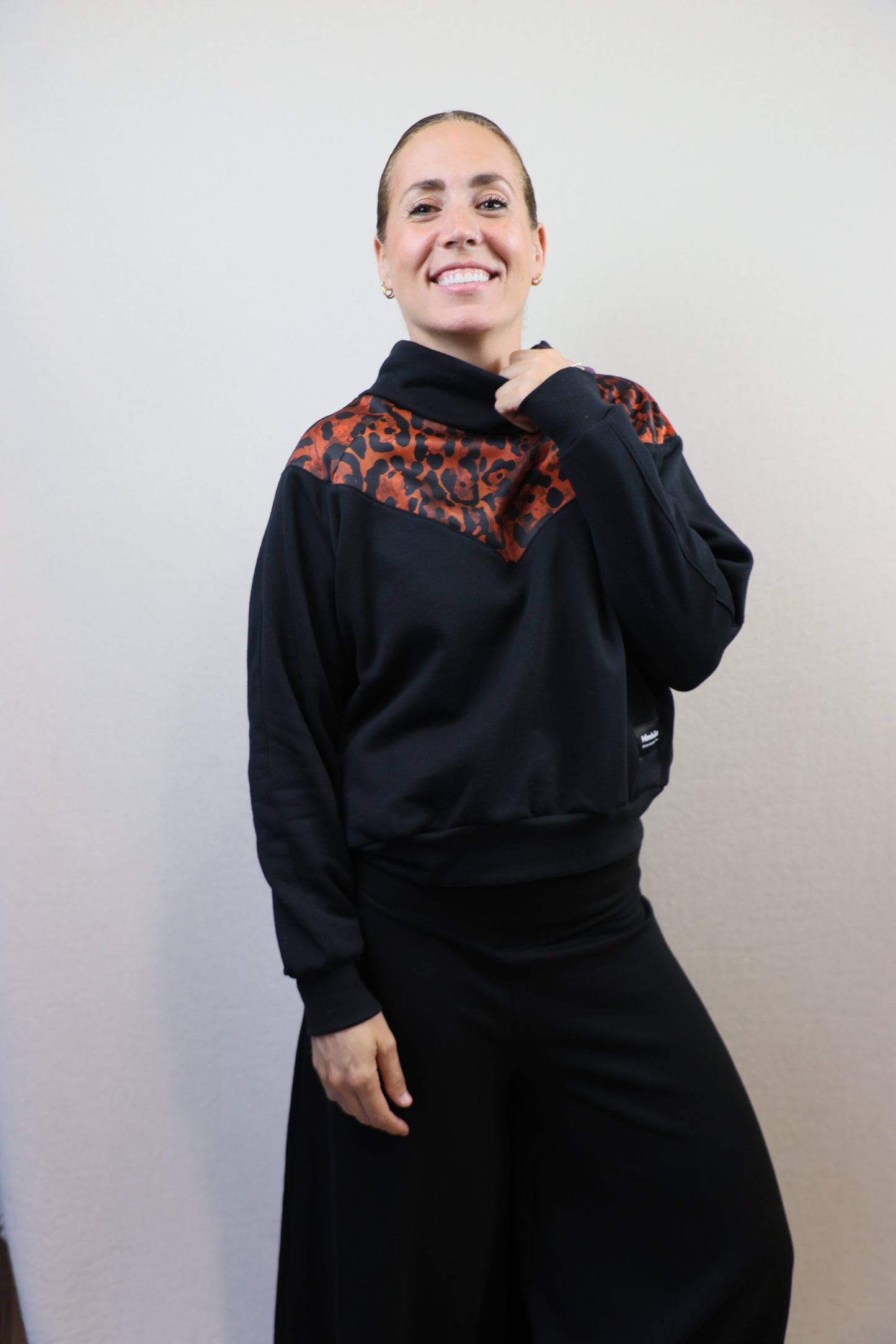 Sudadera animal print black