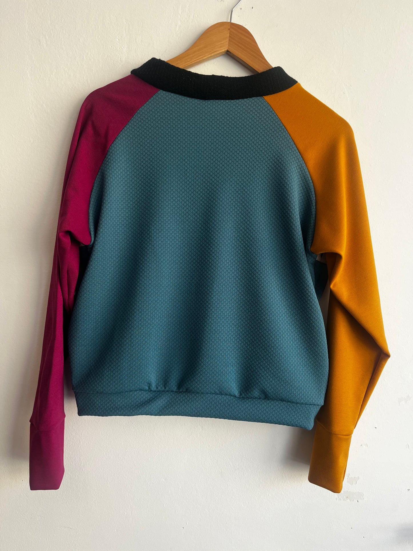 Chaqueta Upcycling geometric