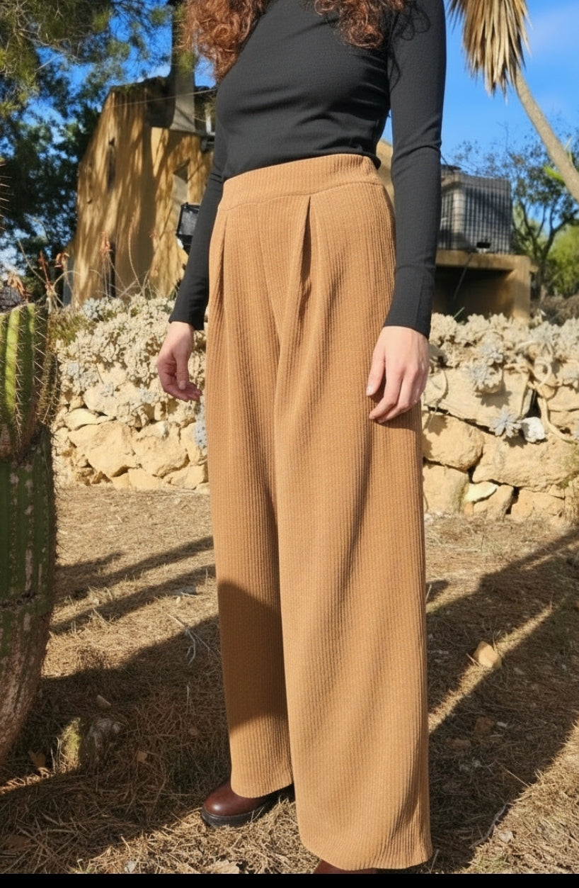 Pantalón de pana camel